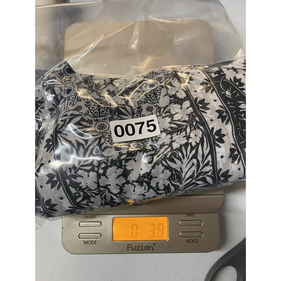 Old Navy Tunic Top Size XXL Womens Black White Chiffon Boho Whimsigoth Peasant - Picture 13 of 13